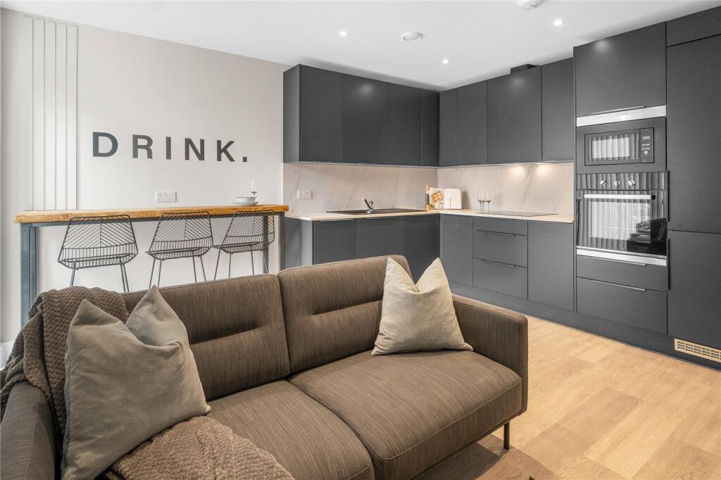 3 bed Apartment for rent in Birmingham. From Oakmans Estate Agents - Student Lettings