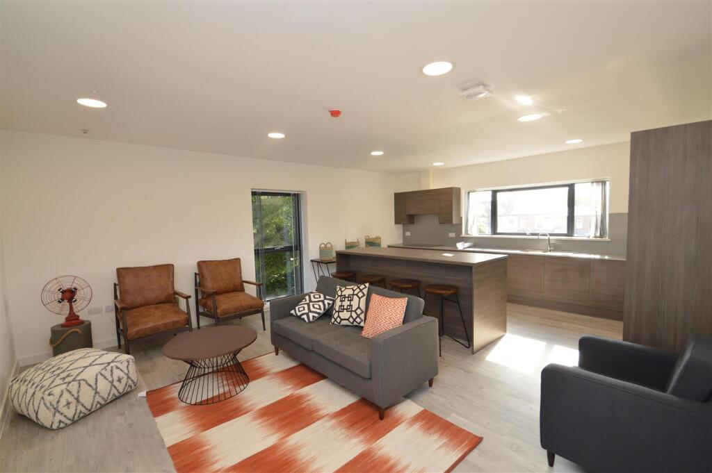 1 bed Apartment for rent in Birmingham. From Oakmans Estate Agents - Student Lettings