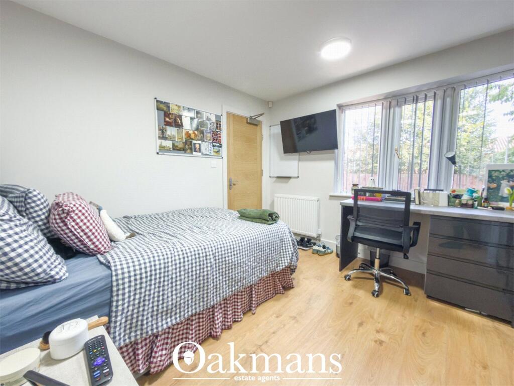 8 bed Detached for rent in Birmingham. From Oakmans Estate Agents - Student Lettings 8 bed Detached for rent in Birmingham. From Oakmans Estate Agents - Student Lettings