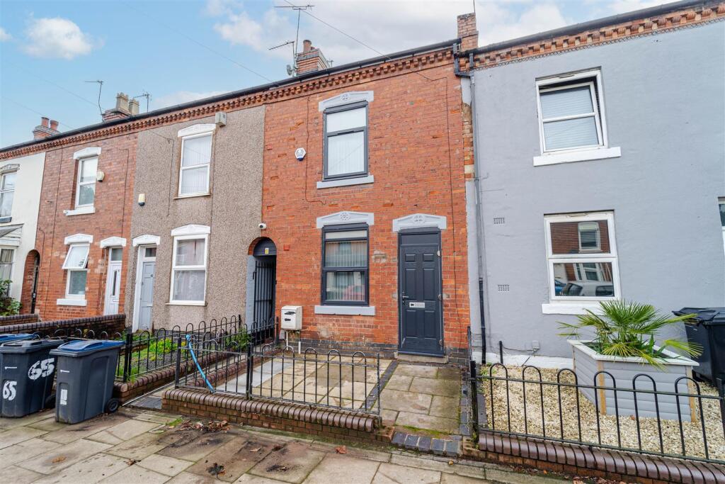 5 bed Detached for rent in Birmingham. From Oakmans Estate Agents - Student Lettings 5 bed Detached for rent in Birmingham. From Oakmans Estate Agents - Student Lettings