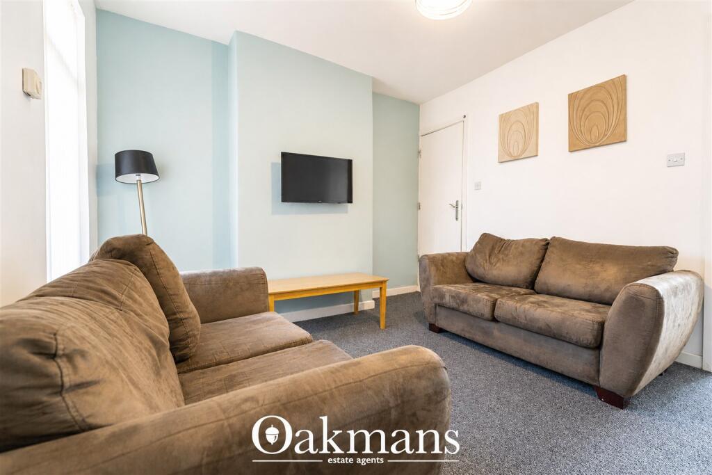 4 bed Mid Terraced House for rent in Birmingham. From Oakmans Estate Agents - Student Lettings