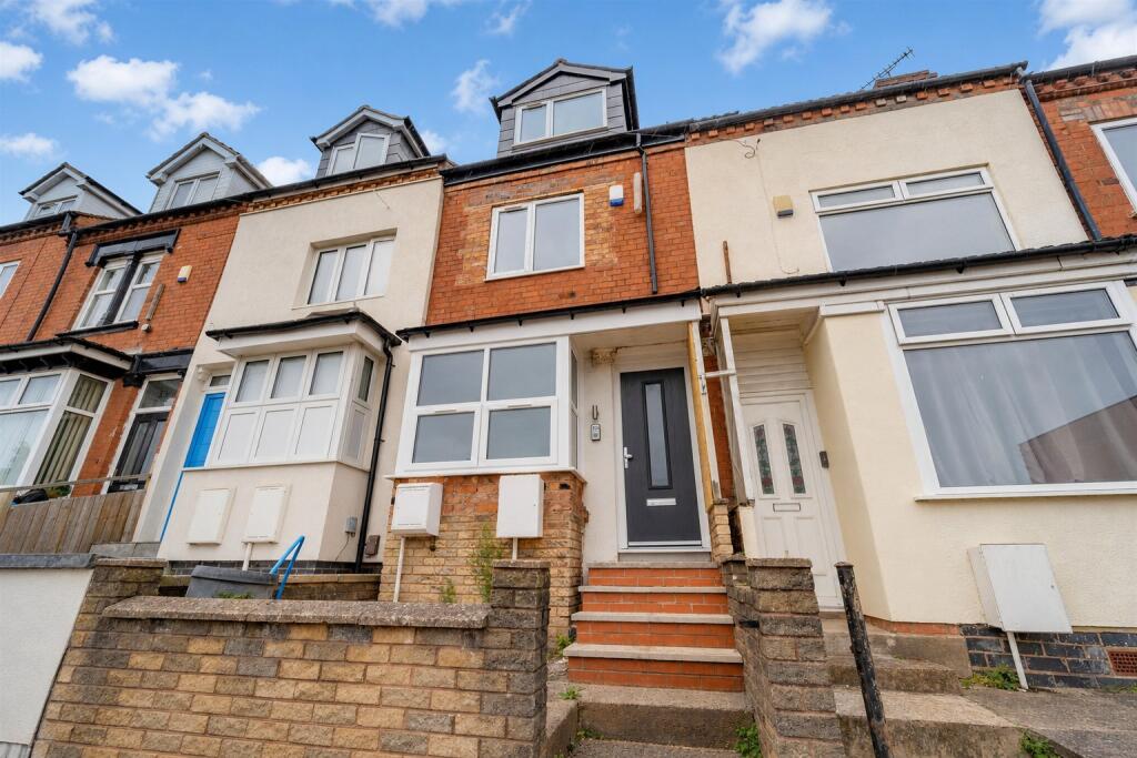 6 bed Detached for rent in Birmingham. From Oakmans Estate Agents - Student Lettings