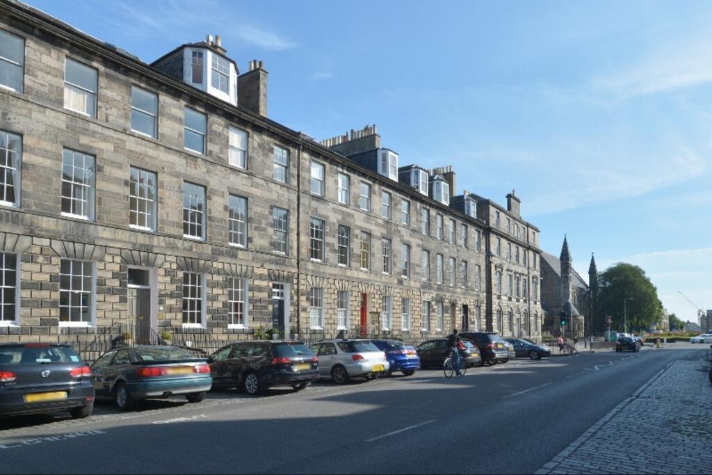 4 bed 1st Floor Flat for rent in Edinburgh. From The Flat Company 4 bed 1st Floor Flat for rent in Edinburgh. From The Flat Company