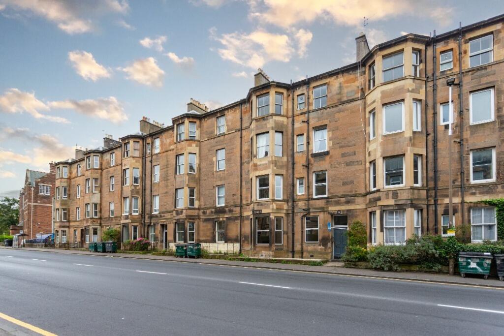 3 bed 1st Floor Flat for rent in Edinburgh. From The Flat Company
