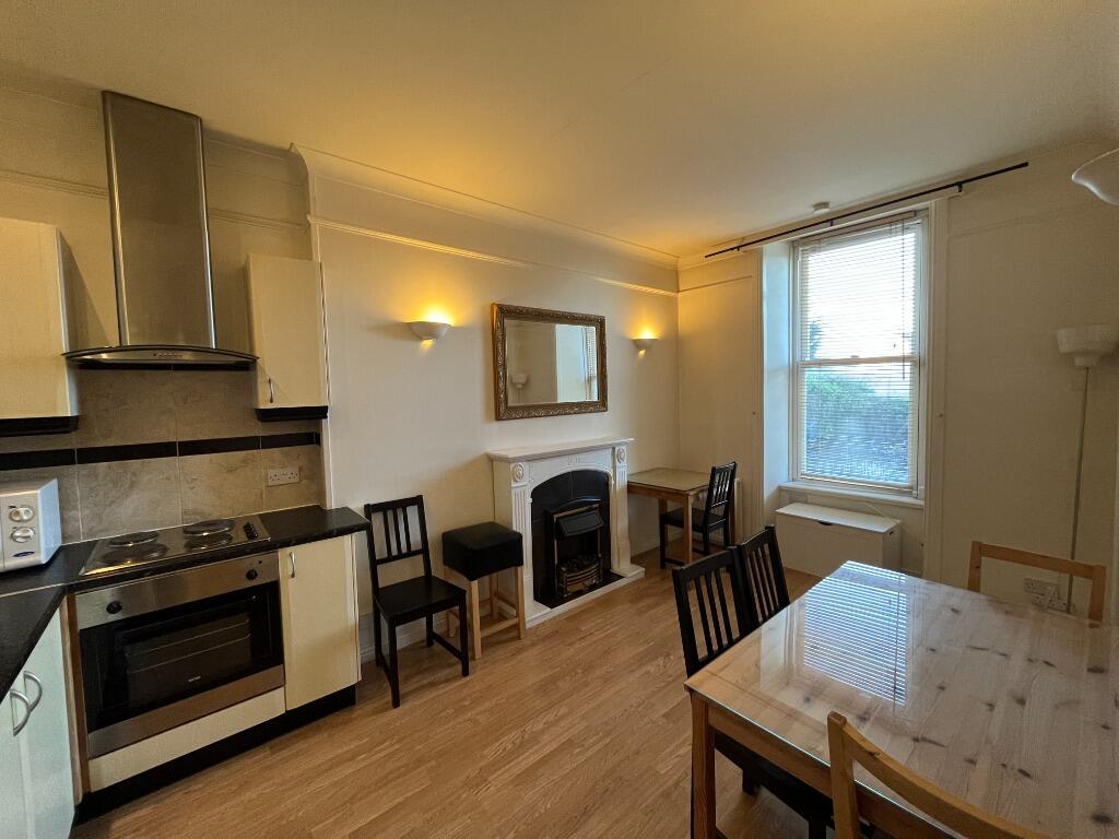 1 bed 1st Floor Flat for rent in Edinburgh. From The Flat Company