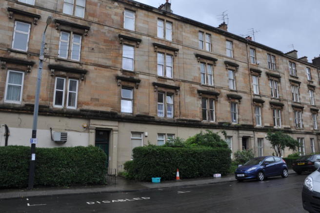 3 bed 1st Floor Flat for rent in Glasgow. From Pacitti Jones - Glasgow