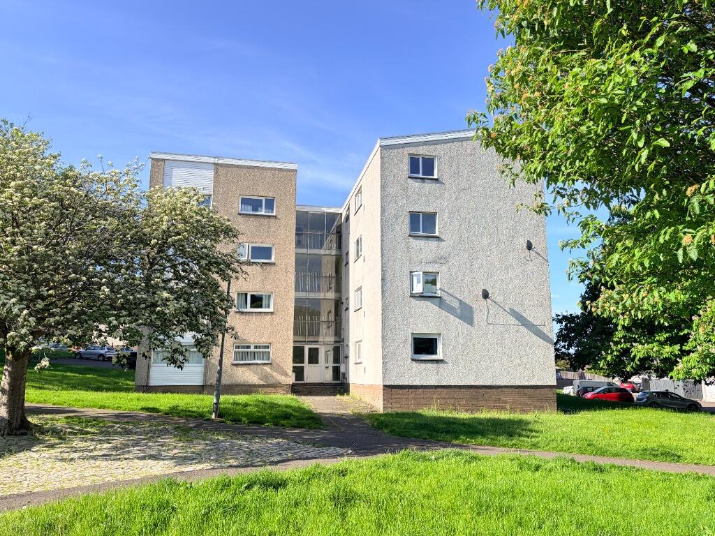 2 bed 1st Floor Flat for rent in East Kilbride. From Pacitti Jones - Glasgow