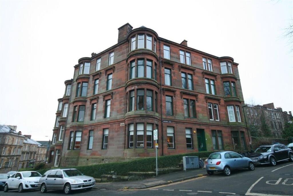 3 bed 1st Floor Flat for rent in Glasgow. From Pacitti Jones - Glasgow