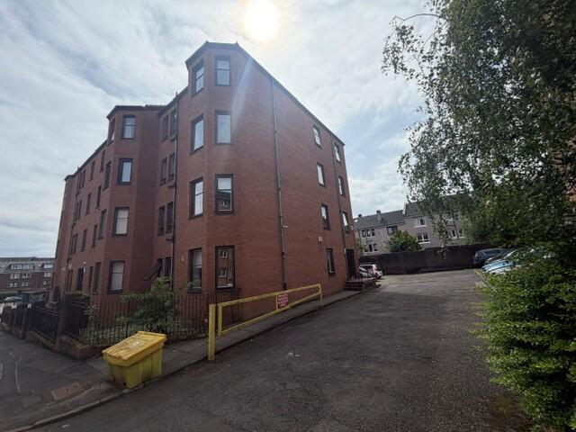 2 bed 1st Floor Flat for rent in Glasgow. From Pacitti Jones - Glasgow