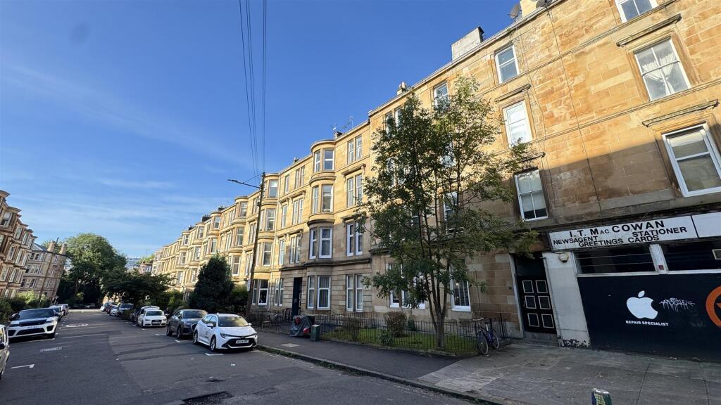 3 bed 1st Floor Flat for rent in Glasgow. From Pacitti Jones - Glasgow