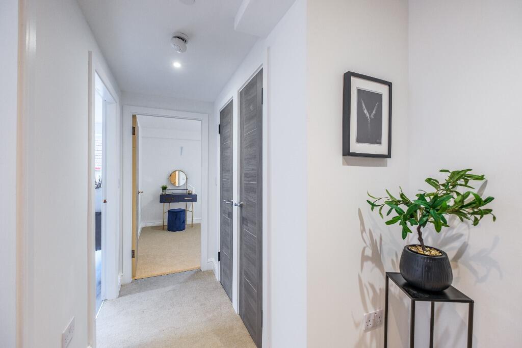 2 bed 1st Floor Flat for rent in Rutherglen. From Pacitti Jones - Glasgow