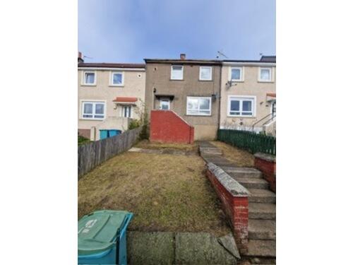 3 bed Mid Terraced House for rent in Coatbridge. From Rent Locally - Hamilton