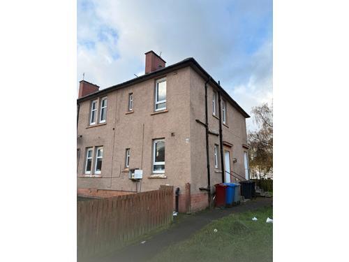 2 bed 1st Floor Flat for rent in Cairns. From Rent Locally - Hamilton