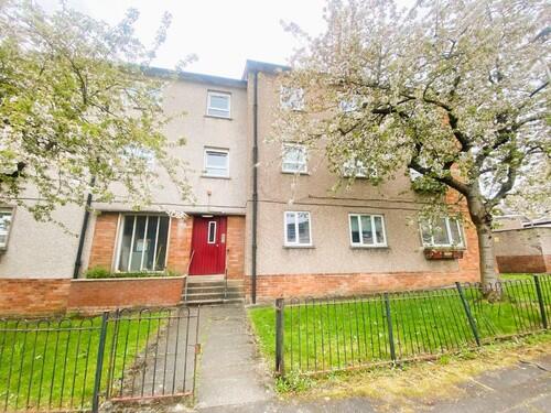 3 bed 1st Floor Flat for rent in Hamilton. From Rent Locally - Hamilton