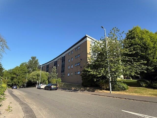 2 bed 1st Floor Flat for rent in Bargeddie. From Lets Let - Hamilton