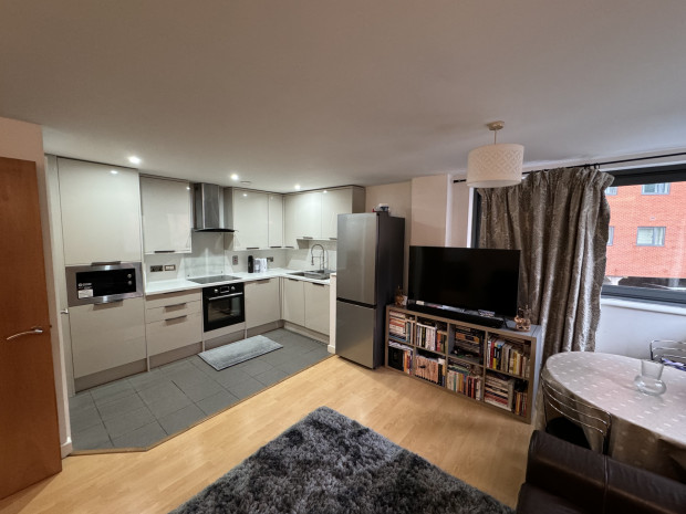 2 bed Apartment for rent in Leeds. From Right Let Leeds