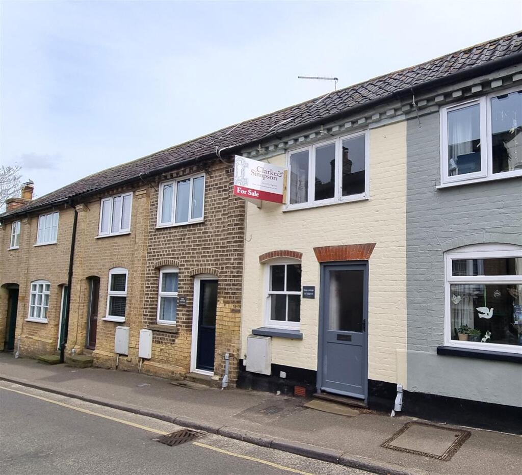 2 bed Mid Terraced House for rent in Wickham Market. From Clarke and Simpson - Framlingham