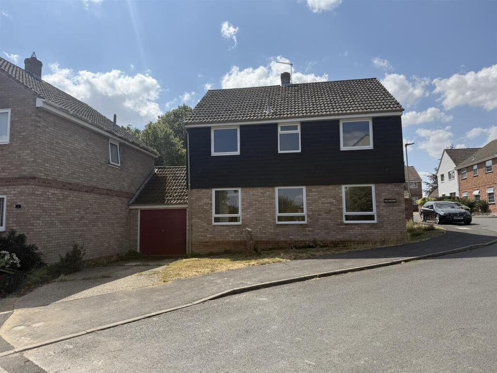 5 bed Detached for rent in . From Clarke and Simpson - Framlingham 5 bed Detached for rent in . From Clarke and Simpson - Framlingham