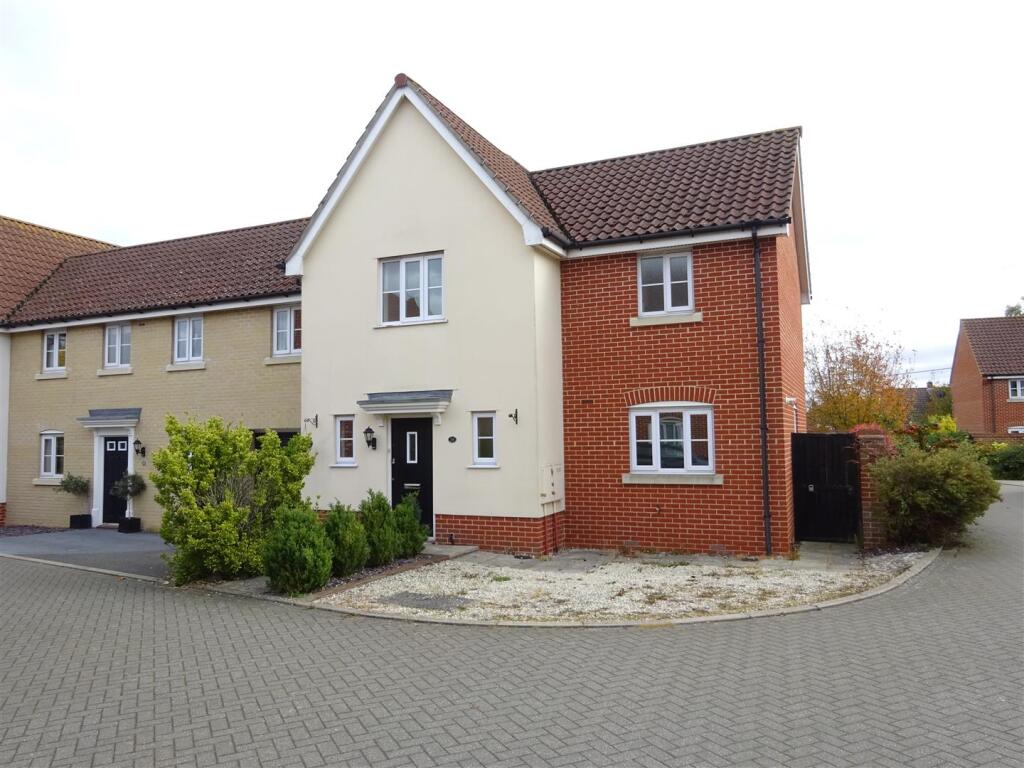 3 bed Semi Detached for rent in Elmswell. From Clarke and Simpson - Framlingham