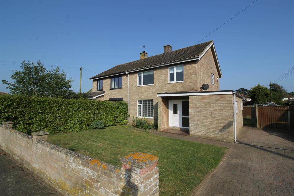 3 bed Semi Detached for rent in Orford. From Clarke and Simpson - Framlingham