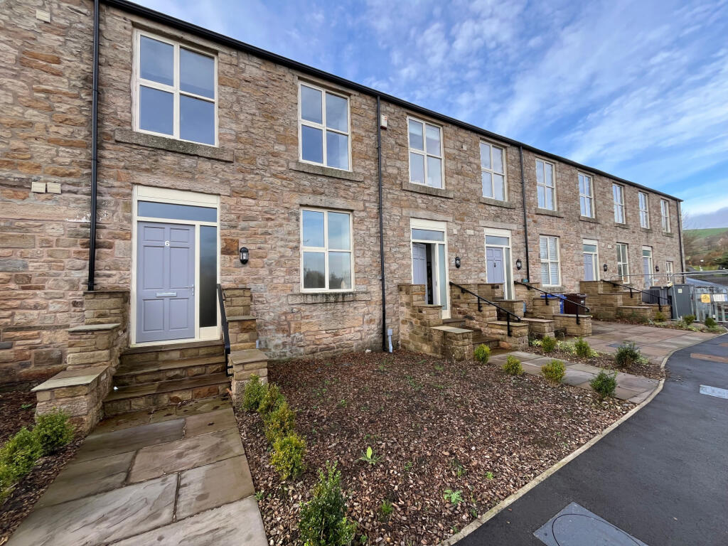 3 bed Mews for rent in . From Dewhurst Homes - Longridge