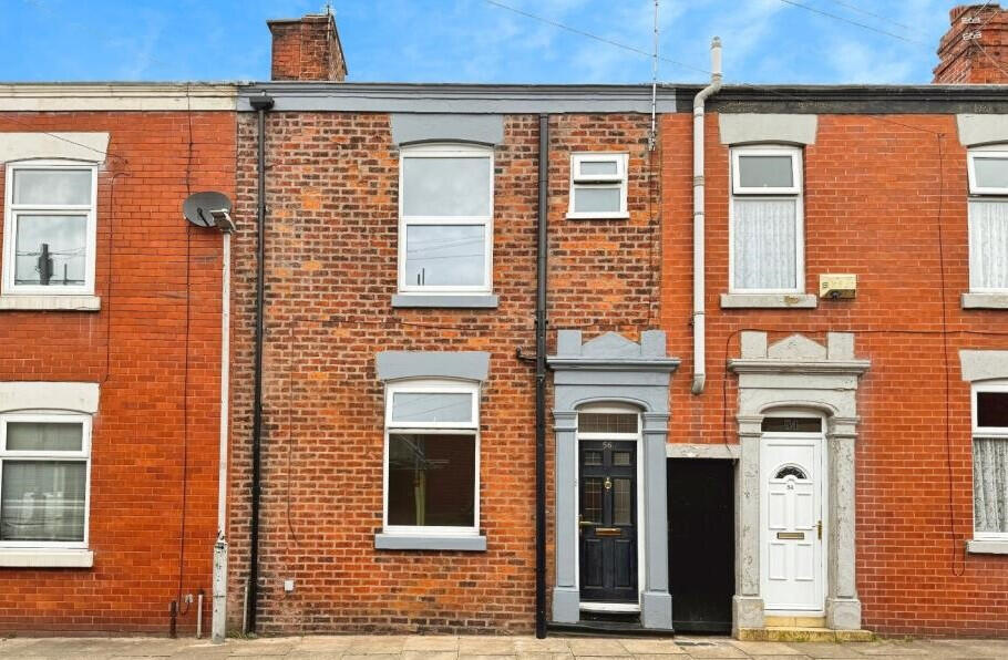 2 bed Mid Terraced House for rent in Fulwood. From Dewhurst Homes - Penwortham