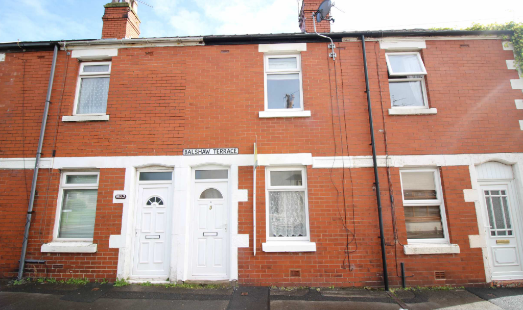 2 bed Mid Terraced House for rent in Kirkham. From Dewhurst Homes - Penwortham