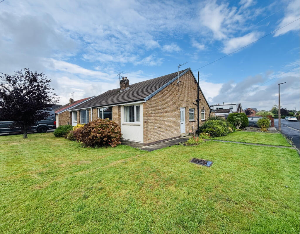 2 bed Bungalow for rent in Preston. From Dewhurst Homes - Penwortham