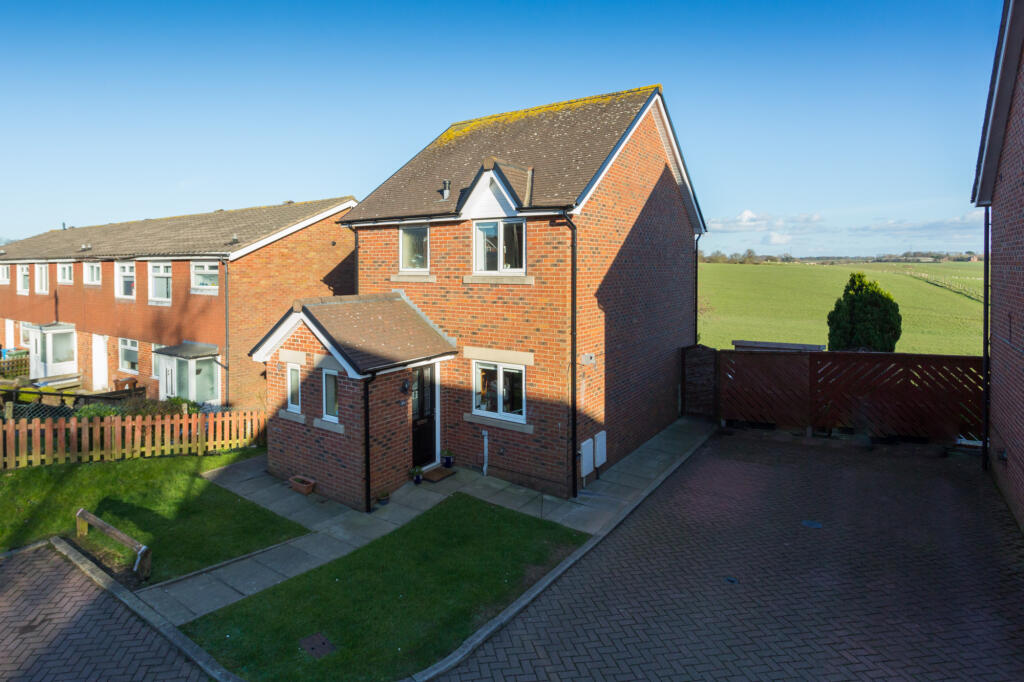 3 bed Detached for rent in Wesham. From Dewhurst Homes - Penwortham 3 bed Detached for rent in Wesham. From Dewhurst Homes - Penwortham
