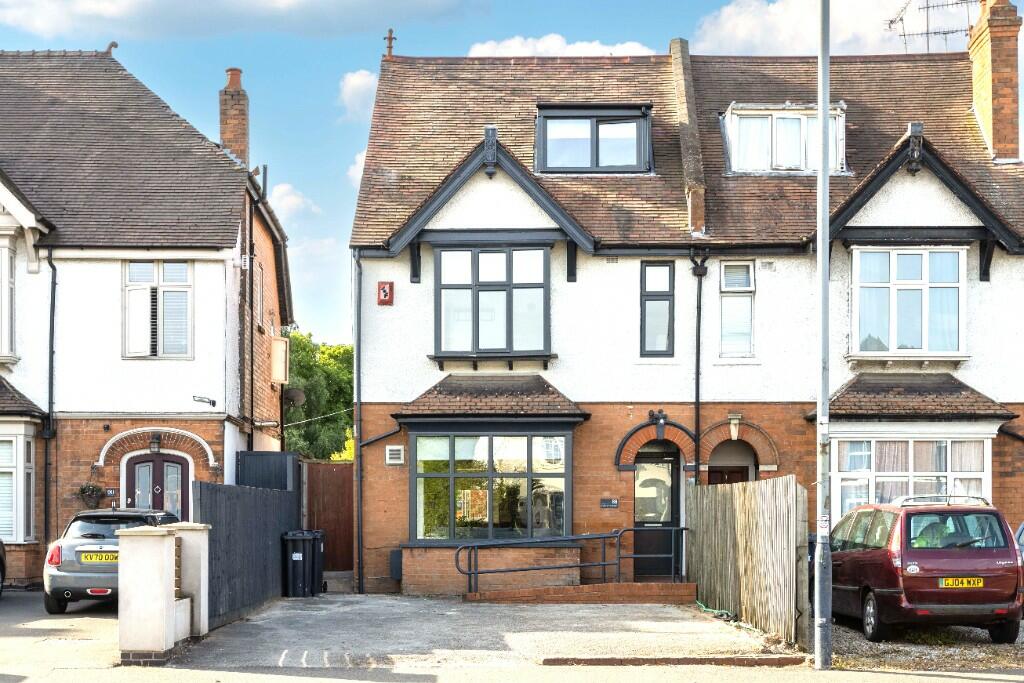 10 bed HMO for rent in Warwick. From Life Investments Estate Agents & Residential Lettings - Rugby