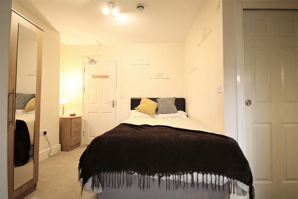 1 bed HMO for rent in Rugby. From Life Investments Estate Agents & Residential Lettings - Rugby 1 bed HMO for rent in Rugby. From Life Investments Estate Agents & Residential Lettings - Rugby