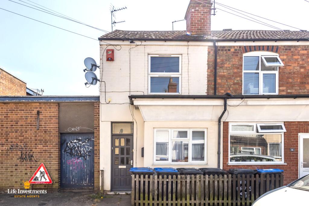 4 bed Studio for rent in Rugby. From Life Investments Estate Agents & Residential Lettings - Rugby