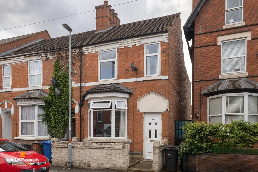 3 bed Semi Detached for rent in Kettering. From Life Investments Estate Agents & Residential Lettings - Rugby