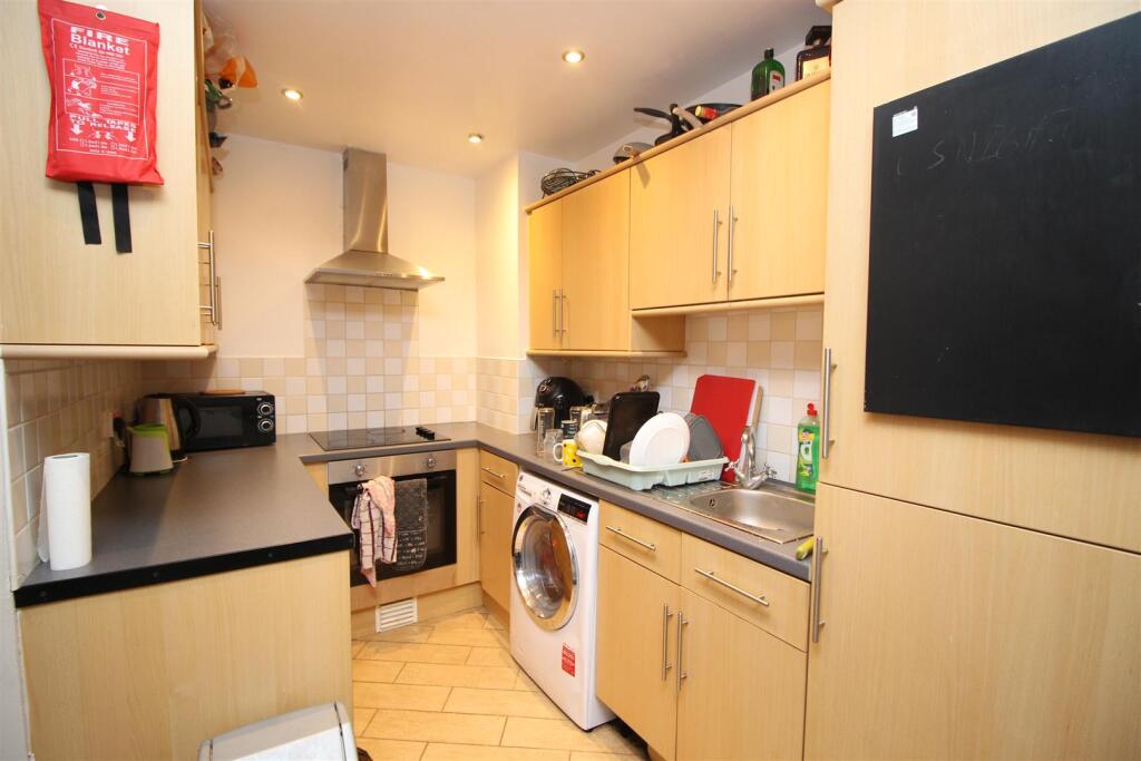 3 bed 1st Floor Flat for rent in Newcastle upon Tyne. From Bowson - Jesmond