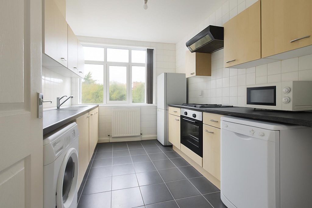 3 bed 1st Floor Flat for rent in Newcastle upon Tyne. From Bowson - Jesmond