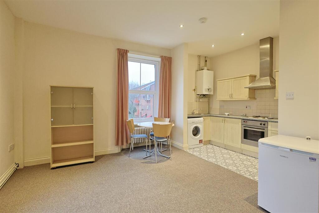 2 bed 1st Floor Flat for rent in Newcastle upon Tyne. From Bowson - Jesmond 2 bed 1st Floor Flat for rent in Newcastle upon Tyne. From Bowson - Jesmond