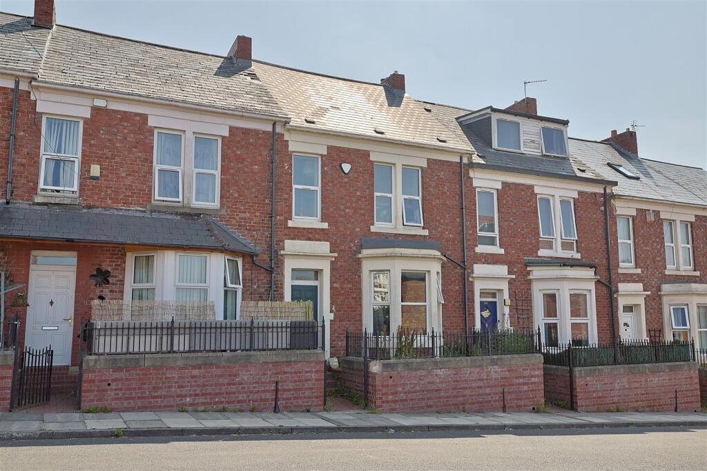 3 bed Mid Terraced House for rent in Whickham. From Bowson - Jesmond 3 bed Mid Terraced House for rent in Whickham. From Bowson - Jesmond