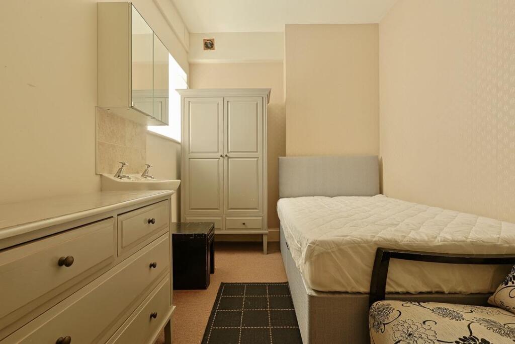 1 bed Detached for rent in Newcastle upon Tyne. From Bowson - Jesmond 1 bed Detached for rent in Newcastle upon Tyne. From Bowson - Jesmond