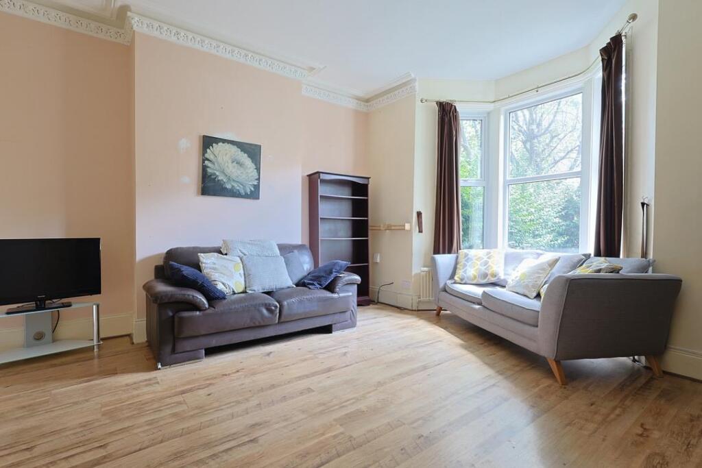 5 bed Mid Terraced House for rent in Newcastle upon Tyne. From Bowson - Jesmond