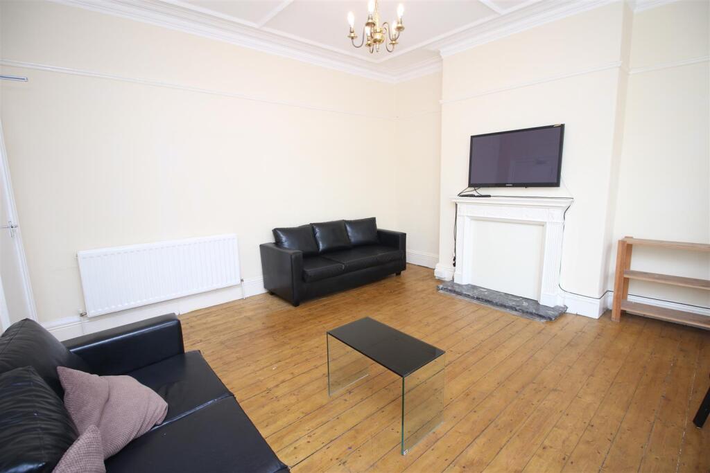 5 bed Mid Terraced House for rent in Newcastle upon Tyne. From Bowson - Jesmond 5 bed Mid Terraced House for rent in Newcastle upon Tyne. From Bowson - Jesmond