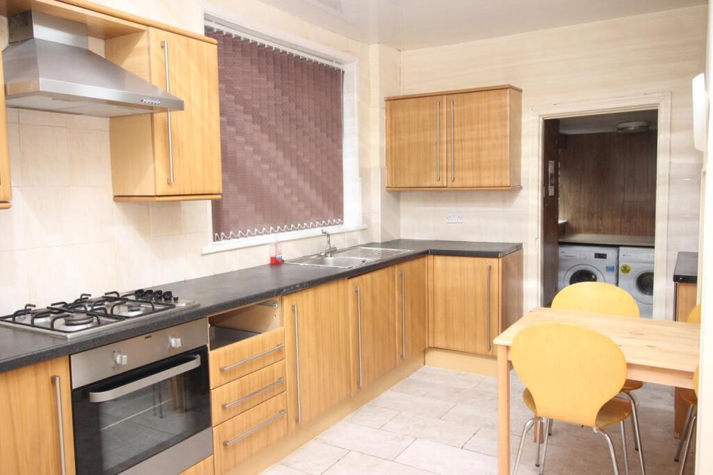 4 bed Mid Terraced House for rent in Newcastle upon Tyne. From Bowson - Jesmond
