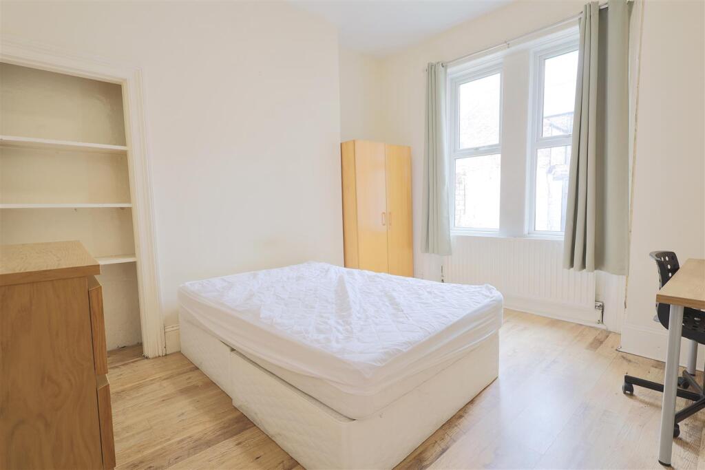 4 bed Mid Terraced House for rent in Newcastle upon Tyne. From Bowson - Jesmond