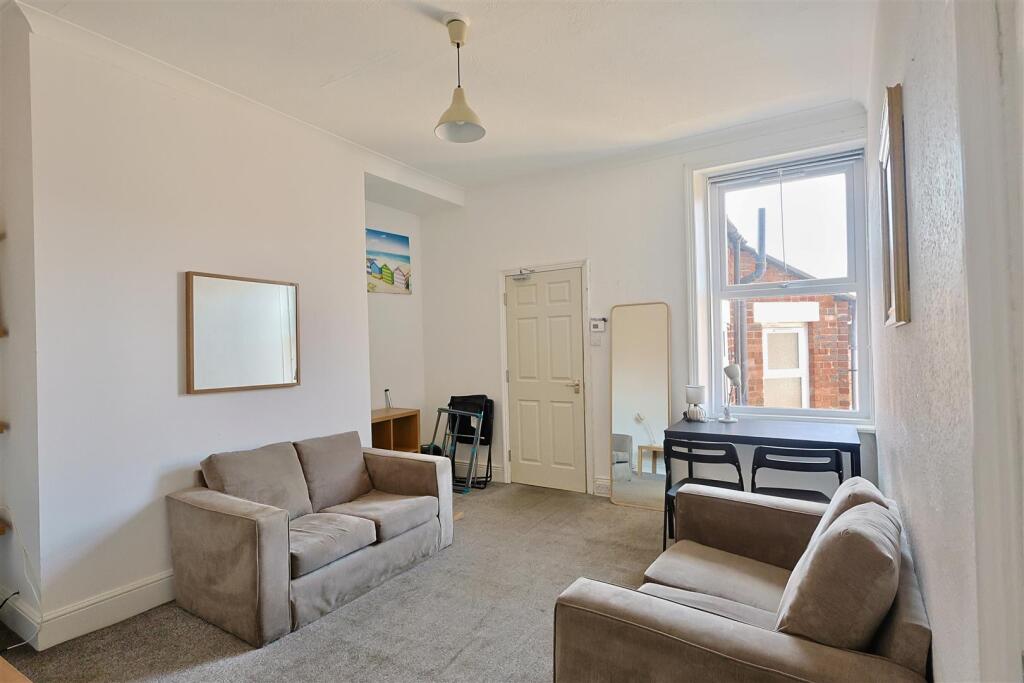 4 bed 1st Floor Flat for rent in Newcastle upon Tyne. From Bowson - Jesmond