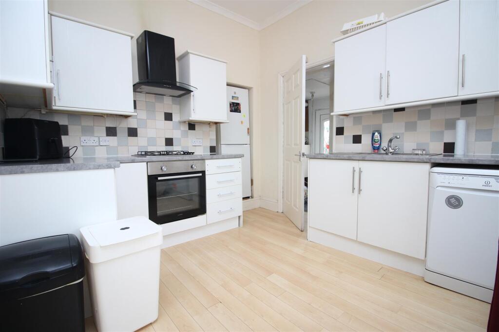 4 bed End of Terrace for rent in Newcastle upon Tyne. From Bowson - Jesmond