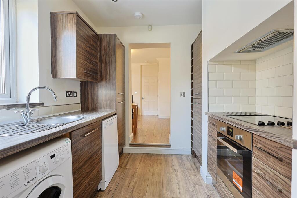 3 bed 1st Floor Flat for rent in Newcastle upon Tyne. From Bowson - Jesmond