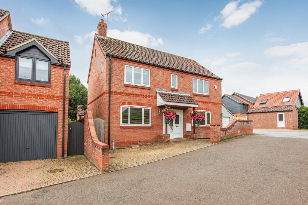 4 bed Detached for rent in Dersingham. From Sowerbys - Dereham