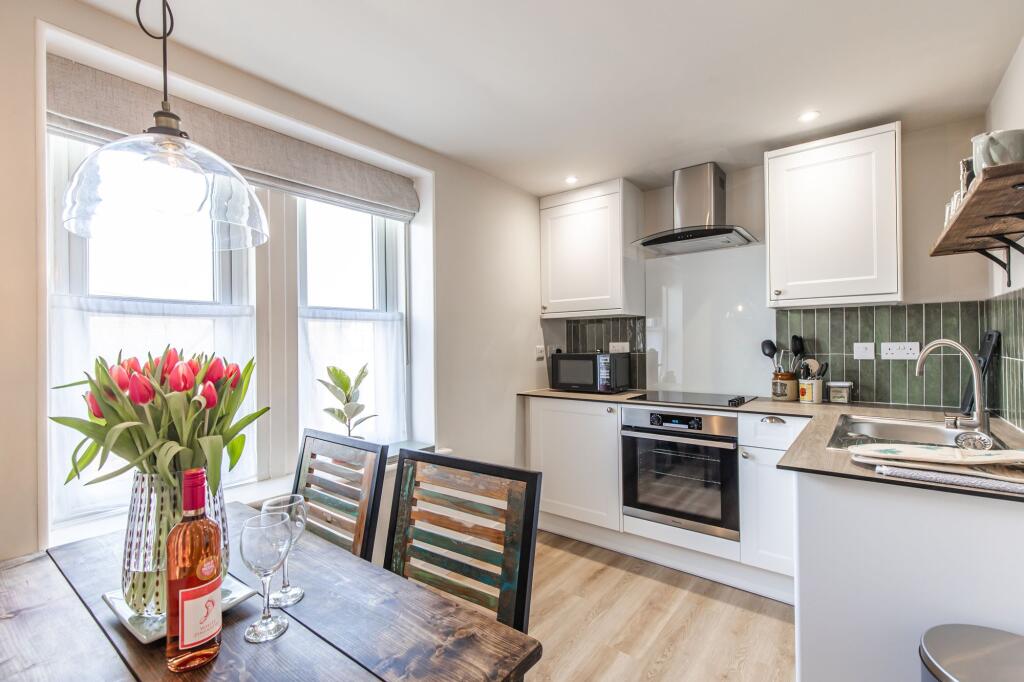 2 bed 1st Floor Flat for rent in Hunstanton. From Sowerbys - Dereham