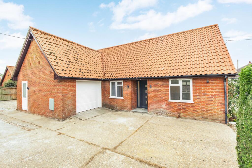 2 bed Detached bungalow for rent in Mileham. From Sowerbys - Dereham