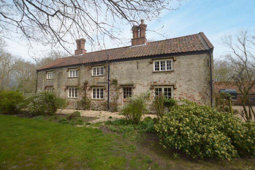 3 bed Cottage for rent in Swanton Abbott. From Sowerbys - Dereham 3 bed Cottage for rent in Swanton Abbott. From Sowerbys - Dereham