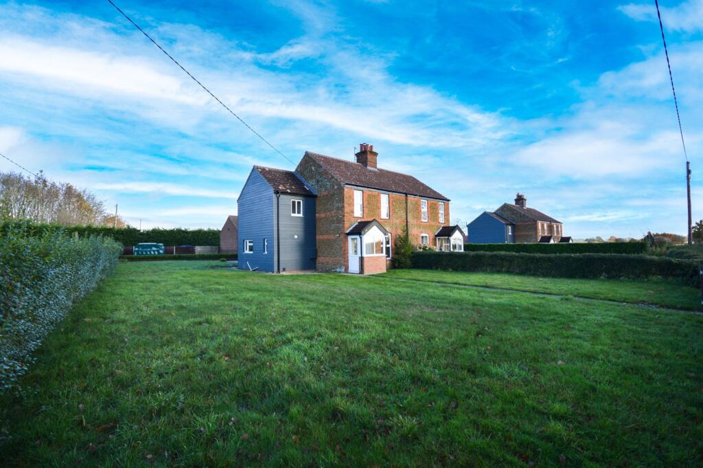 3 bed Cottage for rent in Sporle. From Sowerbys - Dereham